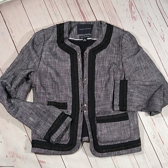 Banana Republic Jackets & Blazers - Banana Republic fully lined blazer size 6